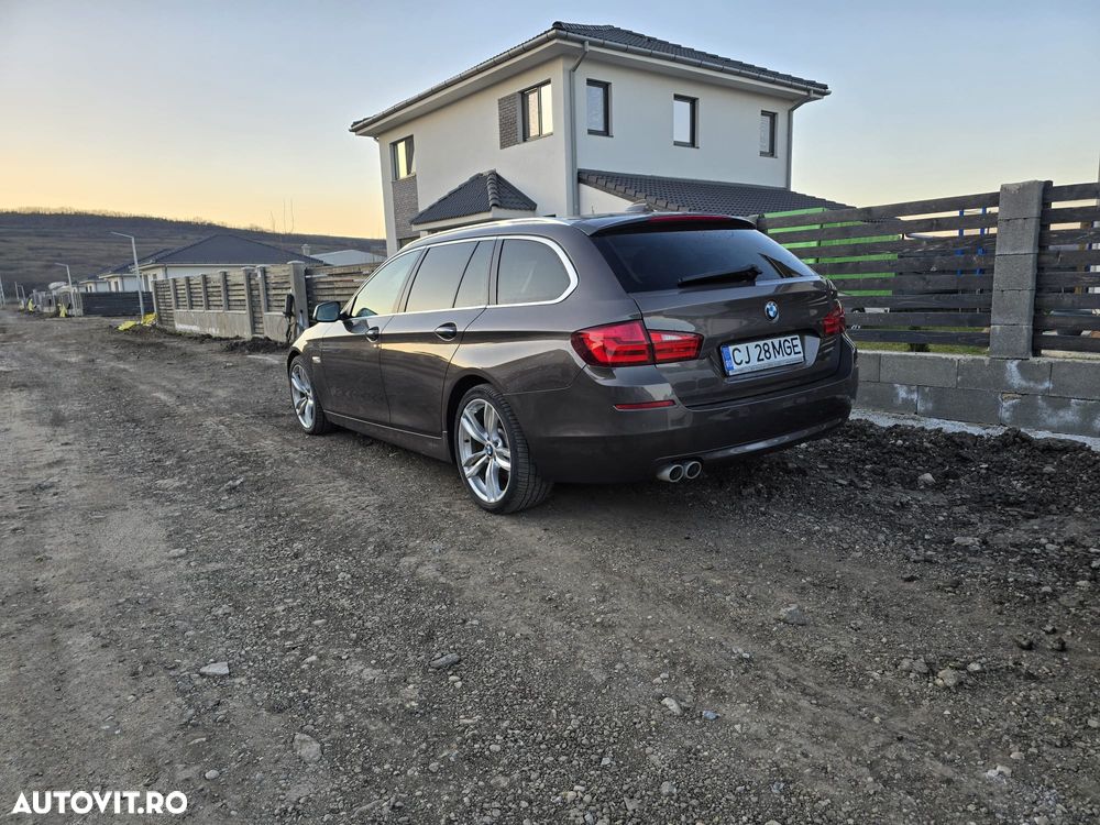 BMW Seria 5 525d xDrive Aut. Luxury Line - 4