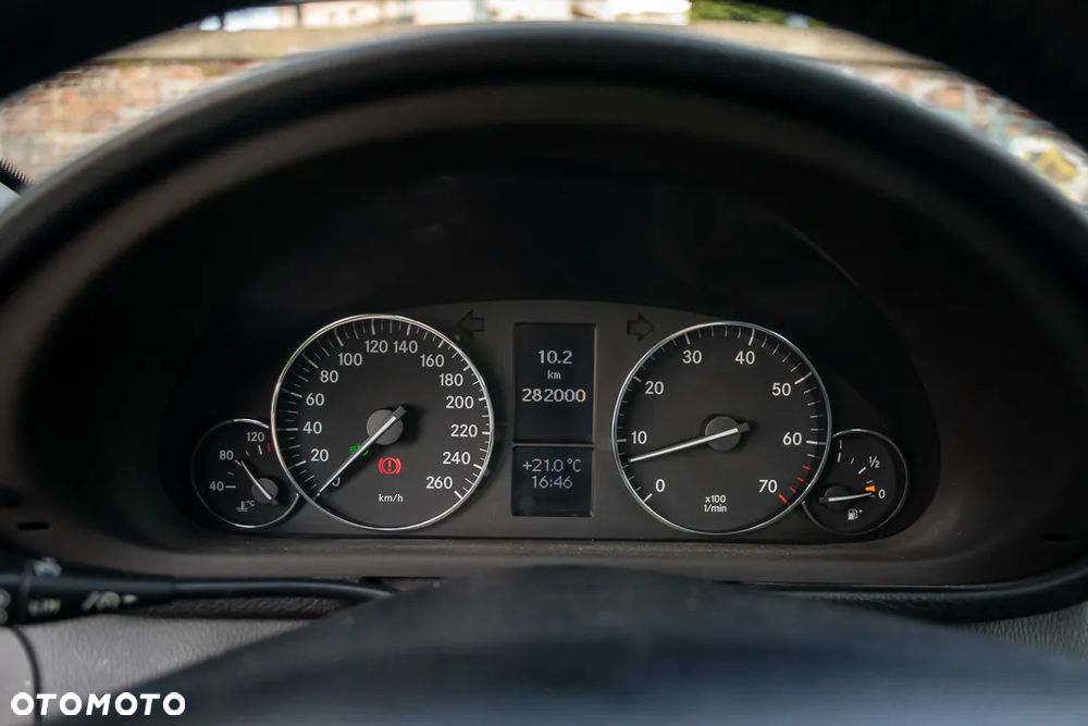 Mercedes-Benz Klasa C 280 T Avantgarde - 22