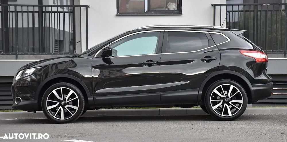 Nissan Qashqai 1.6L dCi Start/Stop 4X4-i Tekna - 10