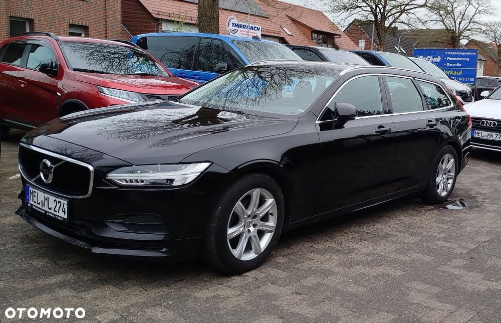 Volvo V90 D3 Momentum Pro - 1
