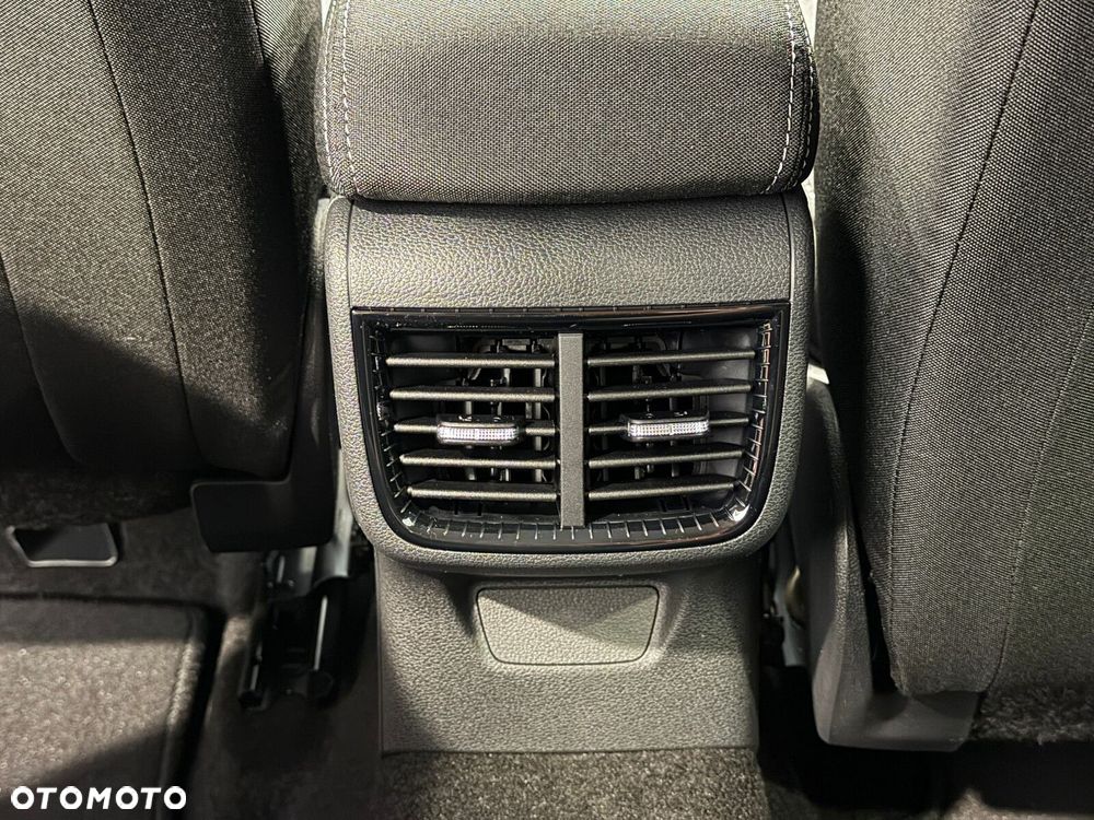 Skoda Fabia 1.0 TSI Drive DSG - 17