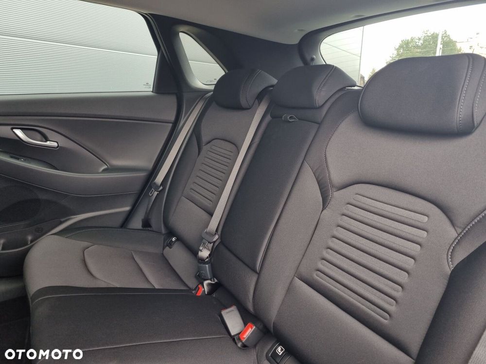 Hyundai i30 1.6 T-GDI Smart DCT - 16