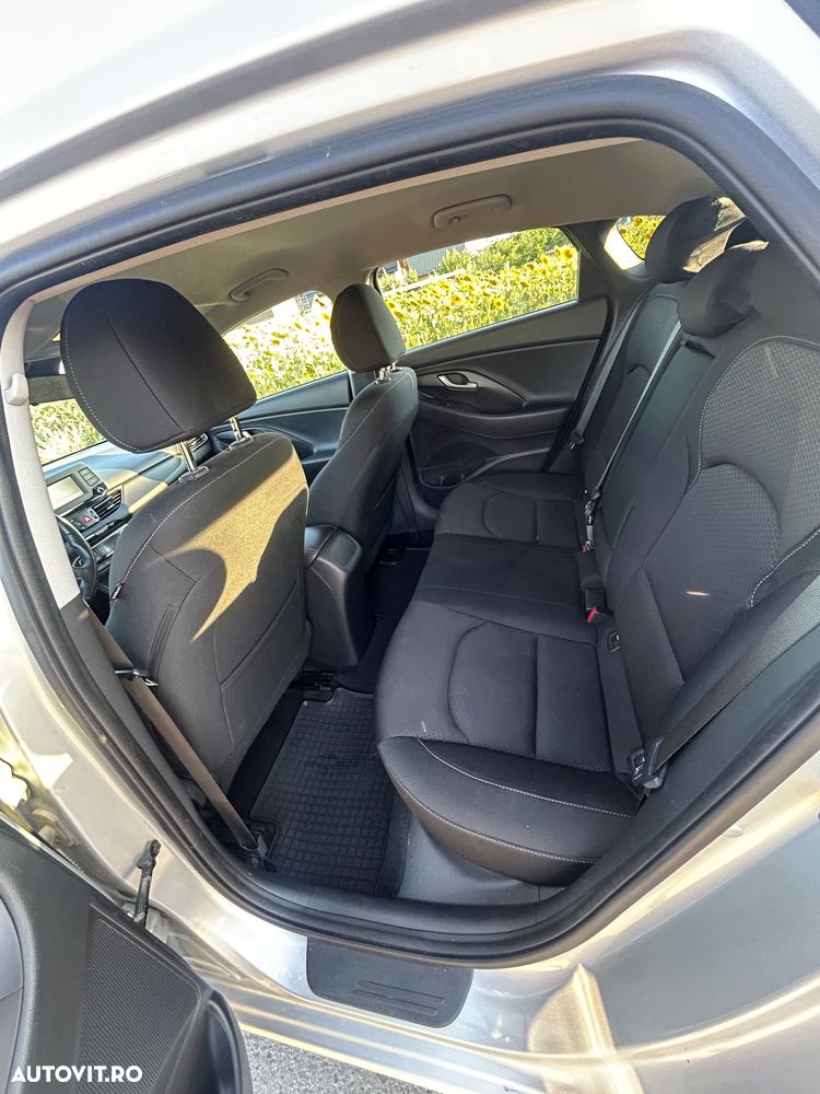 Hyundai i30 1.0 T-GDI 120CP 5DR Highway - 9