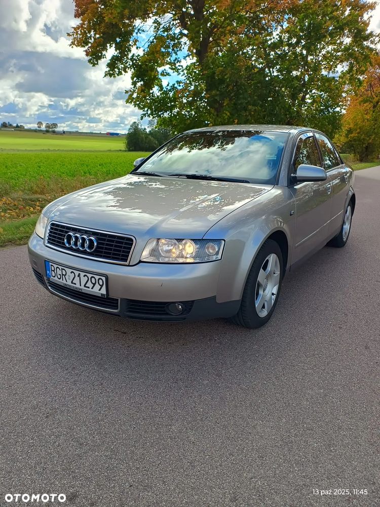 Audi A4 Limousine - 8