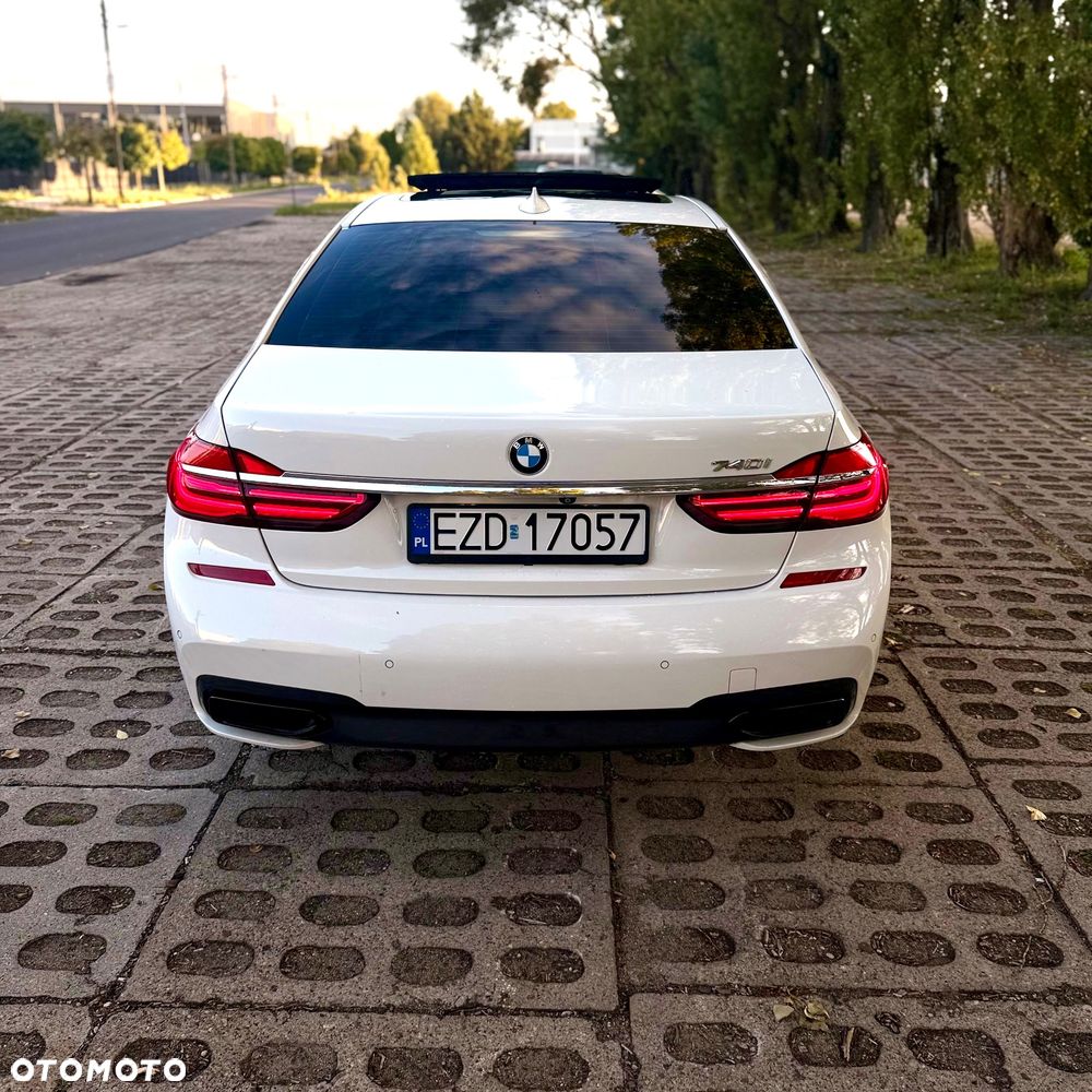 BMW Seria 7 740Li - 7