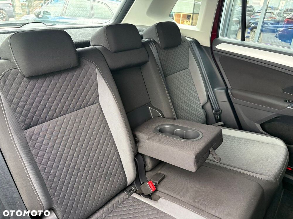 Volkswagen Tiguan - 14