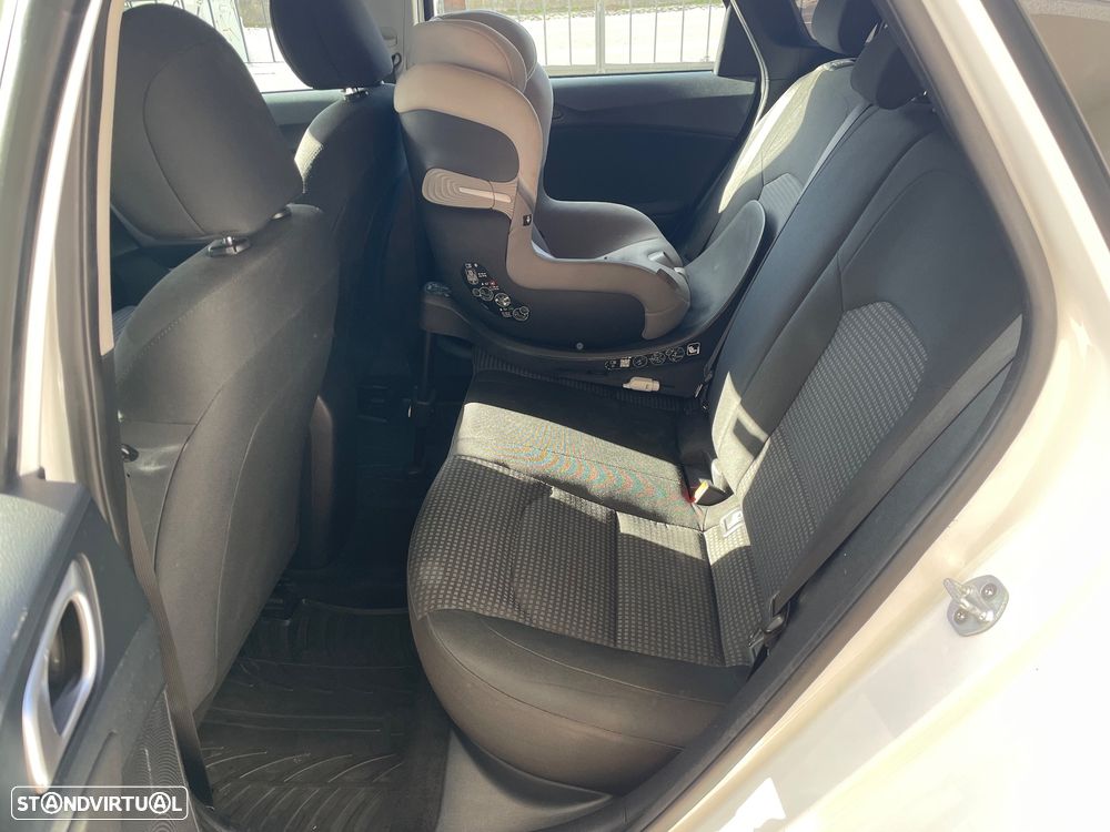 Kia Ceed SW 1.6 CRDi SX - 10