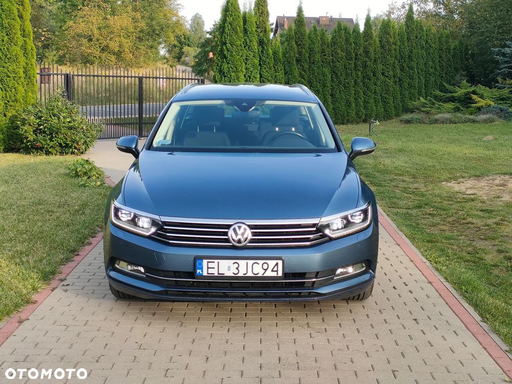 Volkswagen Passat - 2