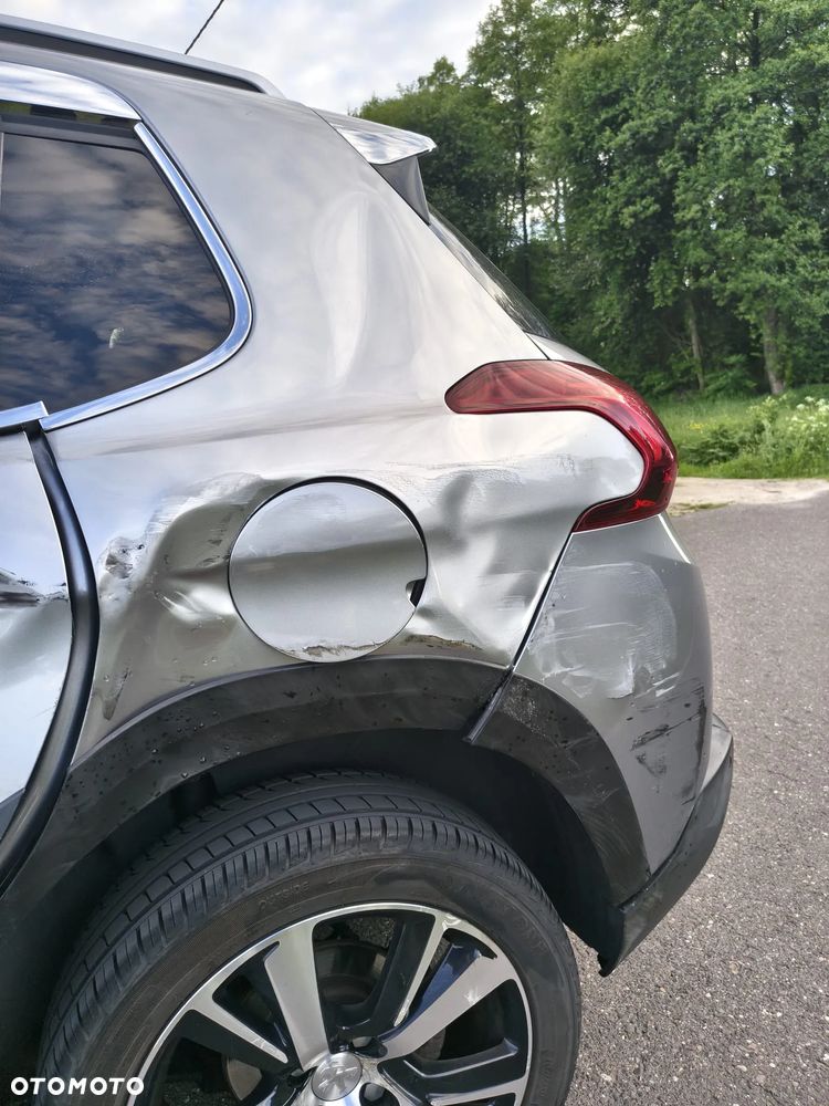 Peugeot 2008 1.6 BlueHDi Allure - 11