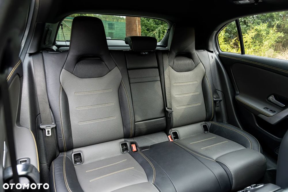 Mercedes-Benz Klasa A 45 S AMG 4-Matic 8G-DCT - 40