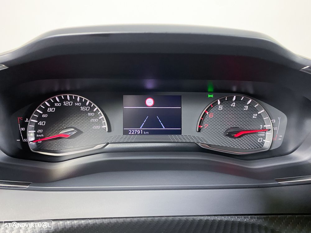 Peugeot 2008 1.2 Style - 12