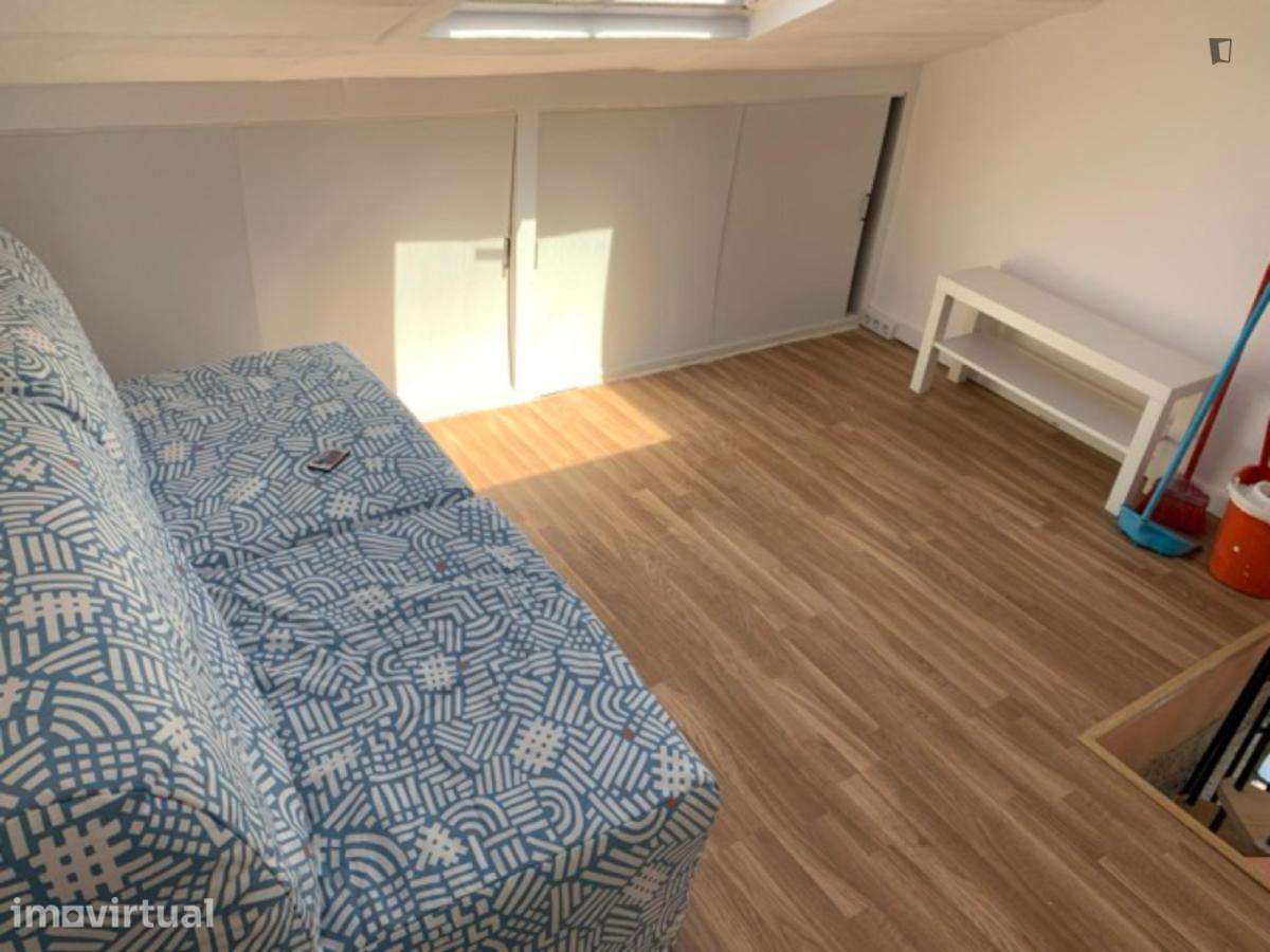 Quarto - localizado em Caparica Lisbon - Grande imagem: 4/6