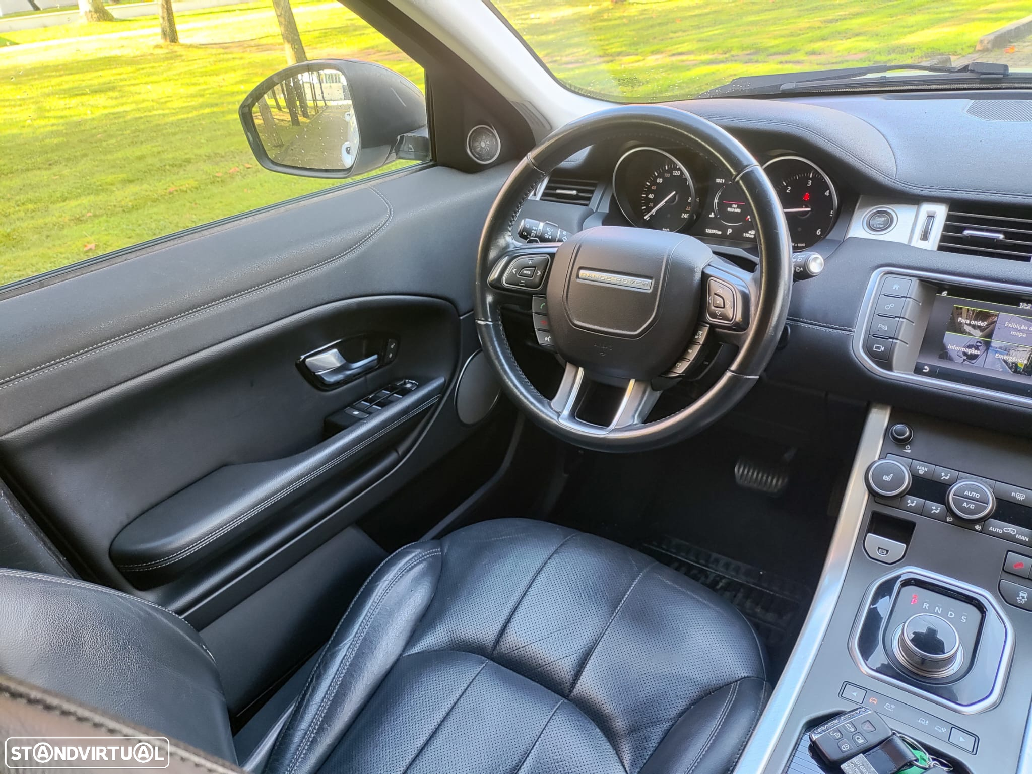 Land Rover Range Rover Evoque 2.0 TD4 SE Dynamic Auto - 23