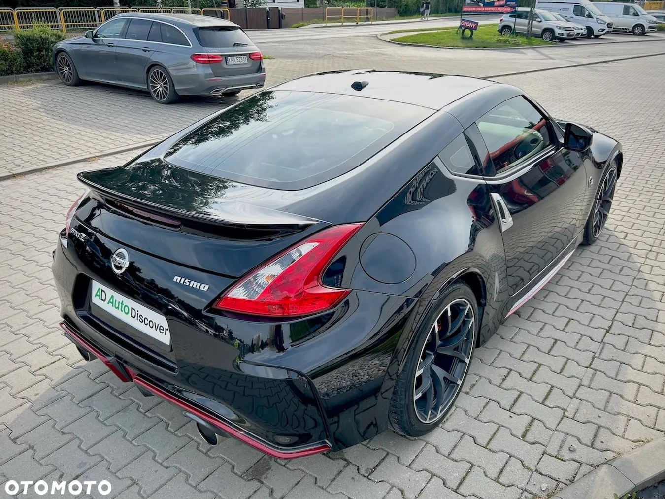 Nissan 370 Z - 15