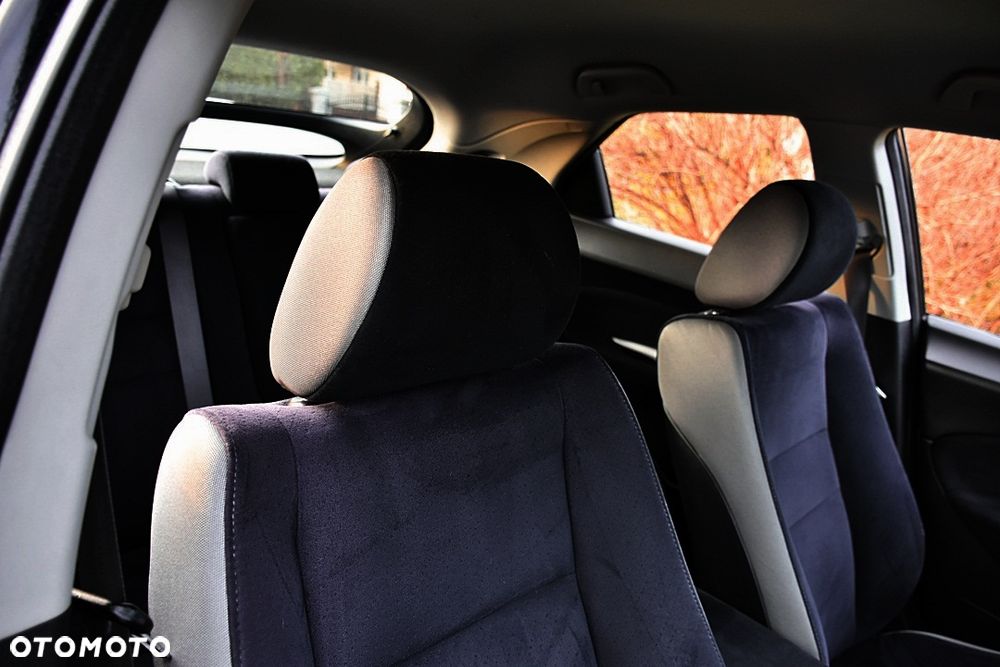 Honda Civic 1.8i-VTEC 50 Jahre Edition - 32