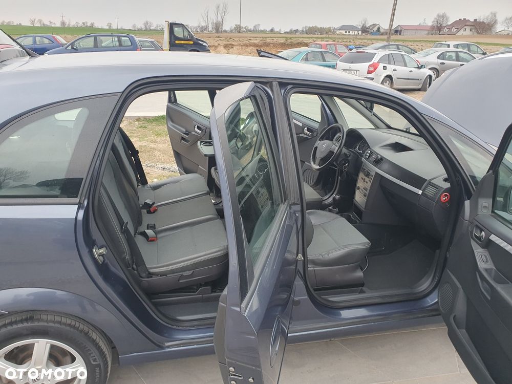 Opel Meriva - 8