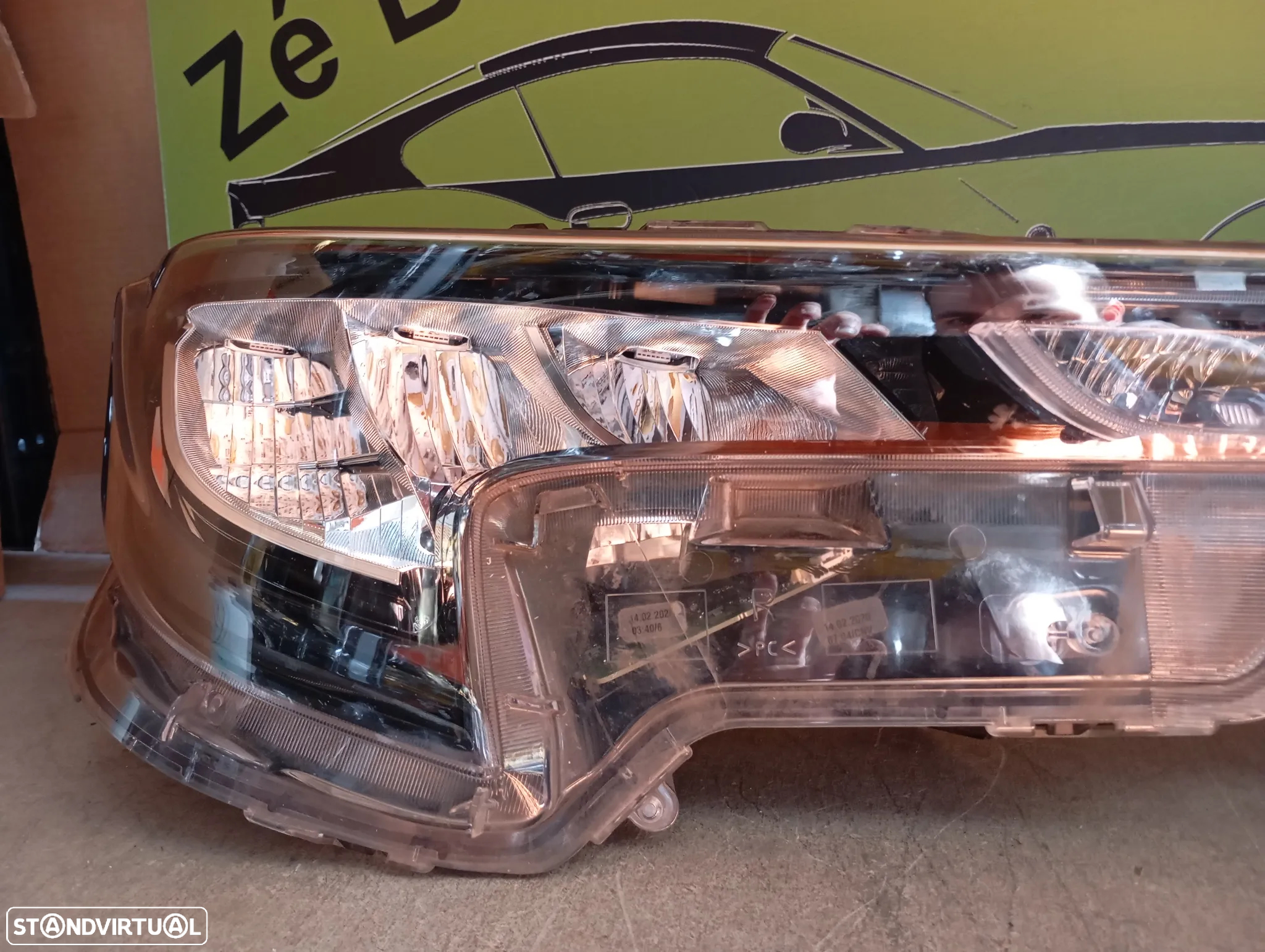 TOYOTA COROLLA E21 FAROL LED DIRETO - FF562 - 5