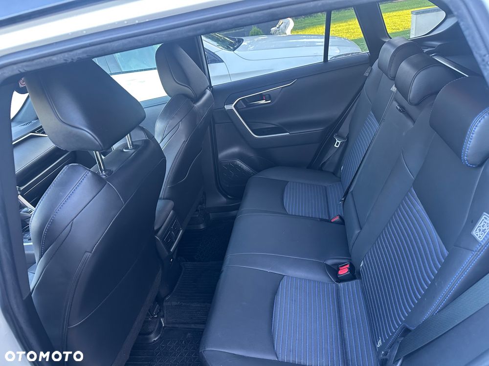 Toyota RAV4 - 22