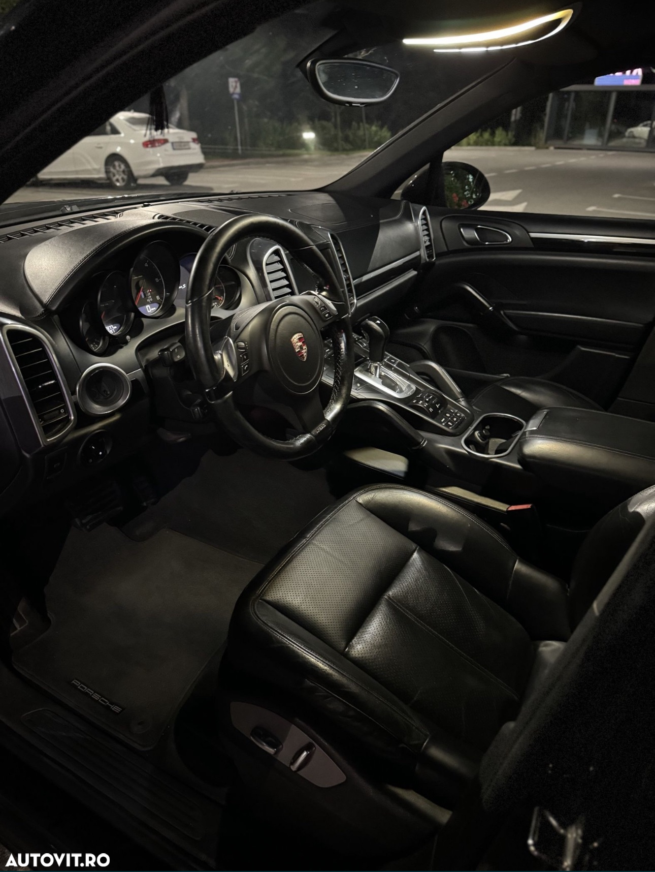 Porsche Cayenne 3.0 L V6 - 3