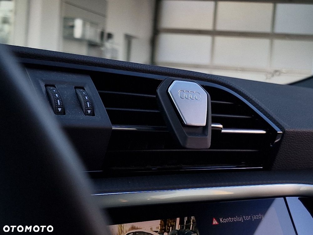 Audi Q3 35 TFSI Advanced S tronic - 32