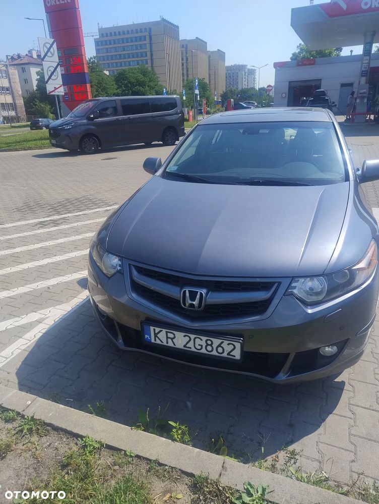 Honda Accord 2.0 Executive Nav - 3