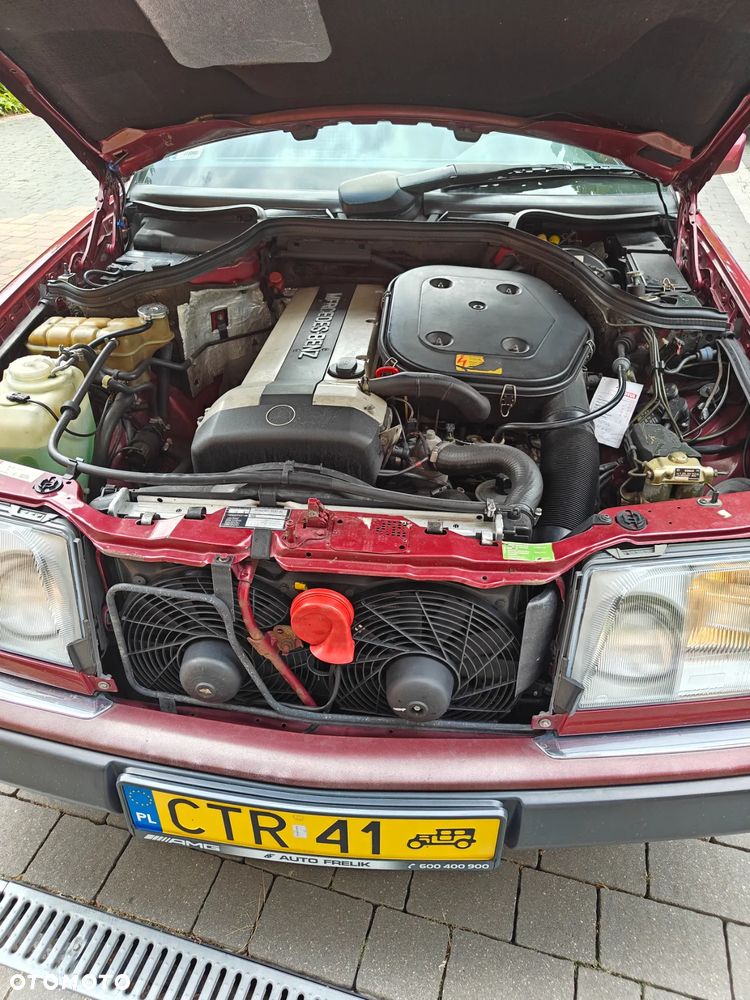 Mercedes-Benz W124 (1984-1993) - 17