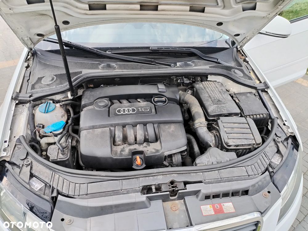 Audi A3 3-drzwiowe 1.6 Ambiente - 27