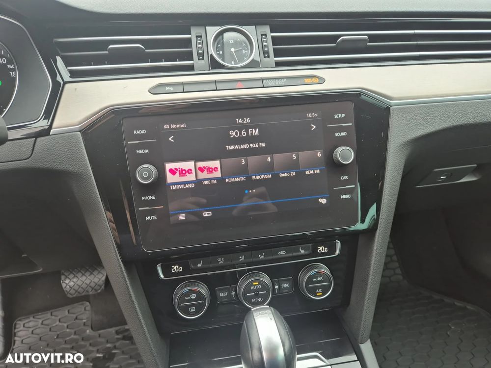 Volkswagen Passat 2.0 TSI DSG Highline - 14