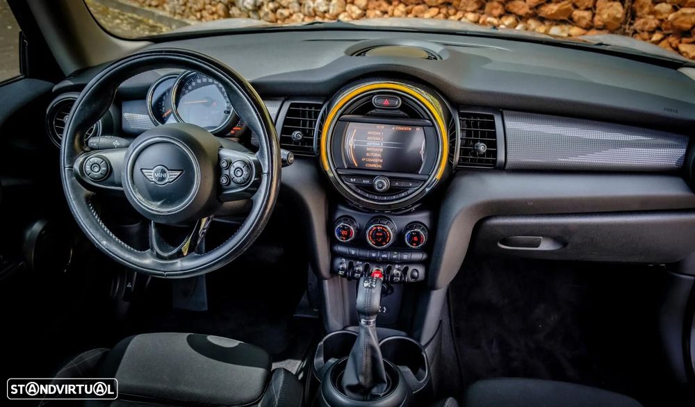 MINI 3 Portas Cooper D Auto - 21