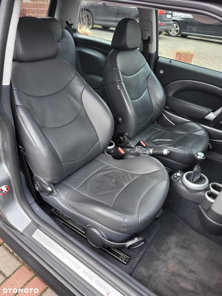 MINI Cooper S Standard - 13