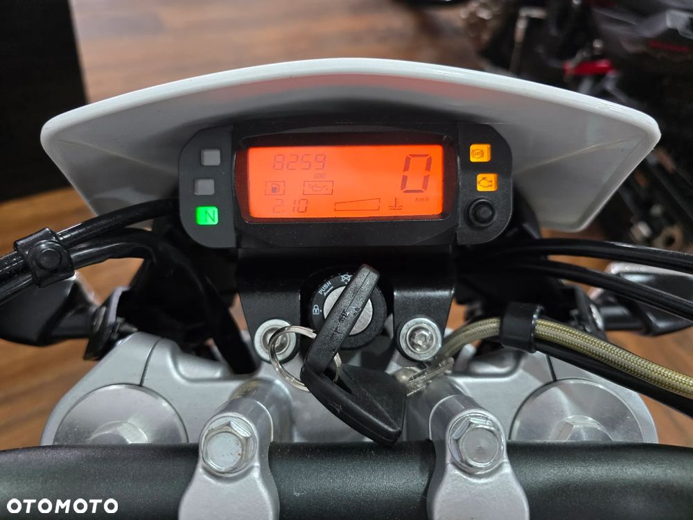 Aprilia SX - 8