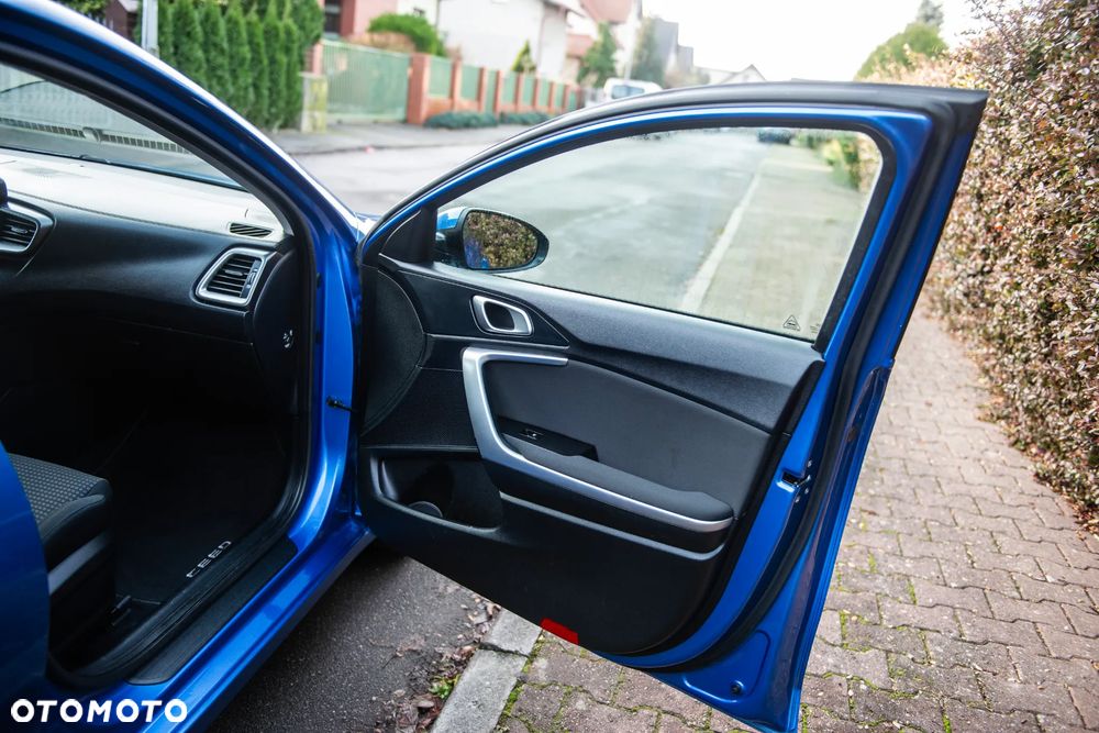 Kia Ceed 1.4 Business Line - 26