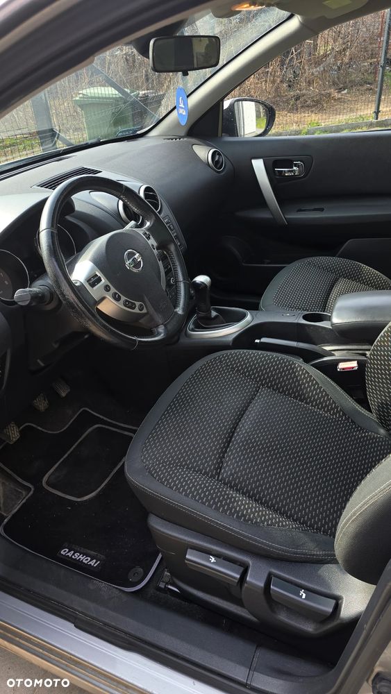 Nissan Qashqai+2 1.6 visia - 9