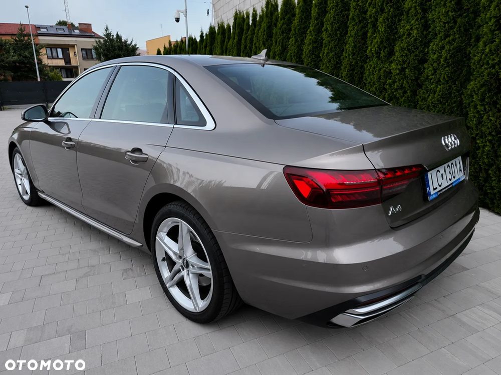 Audi A4 Limousine - 4