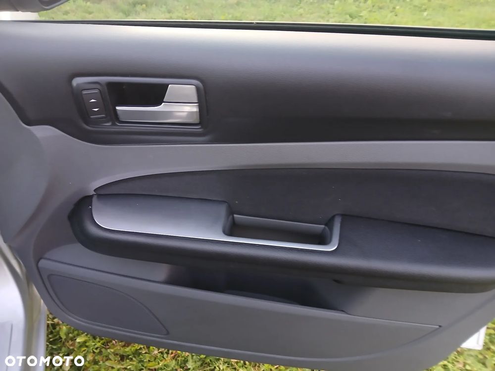 Ford Focus 1.6 16V Ambiente - 29