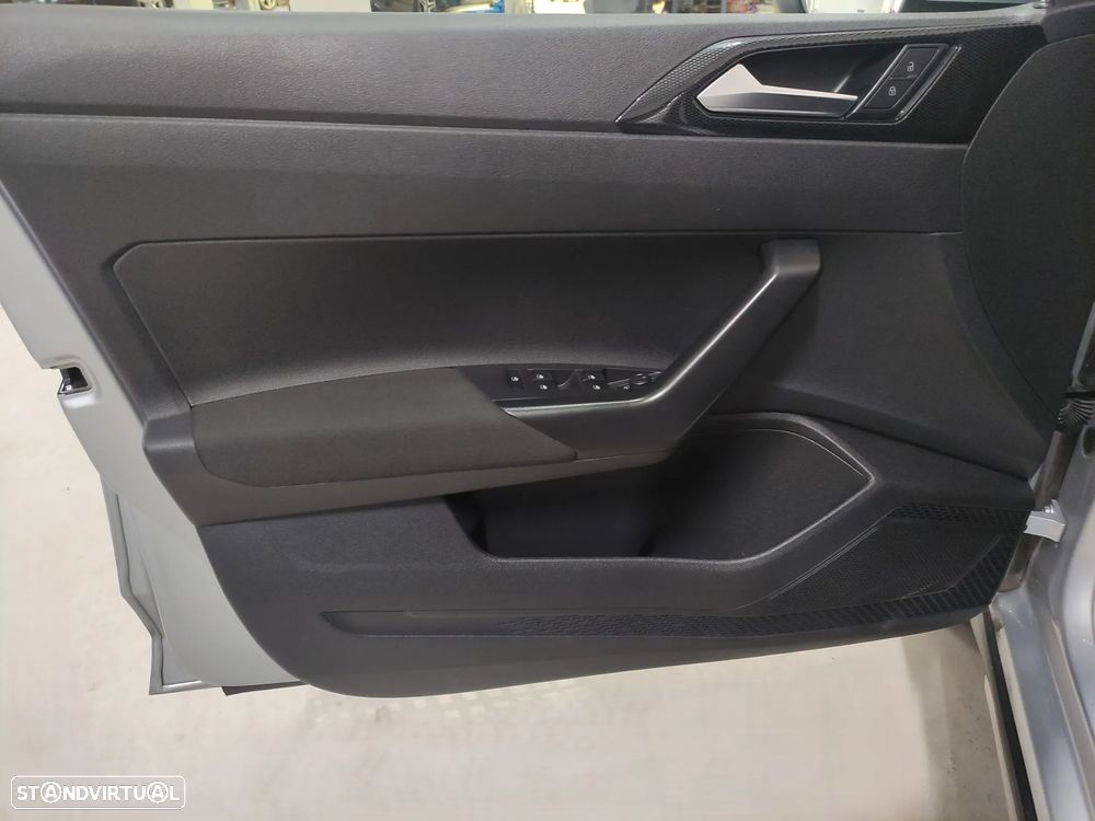 VW Taigo 1.0 TSI Urban - 8