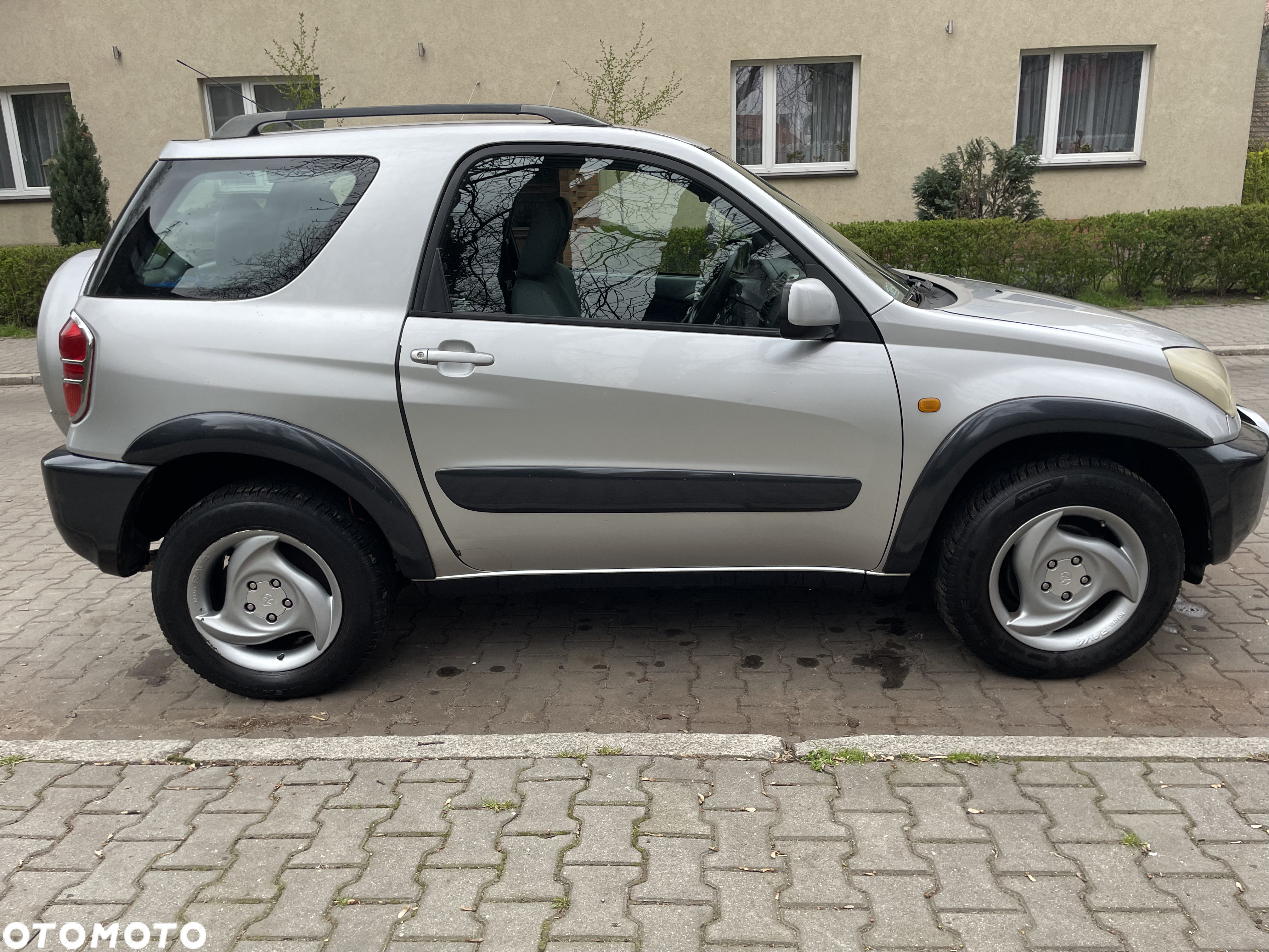 Toyota RAV4 2.0 VVT-i 4x4 - 2