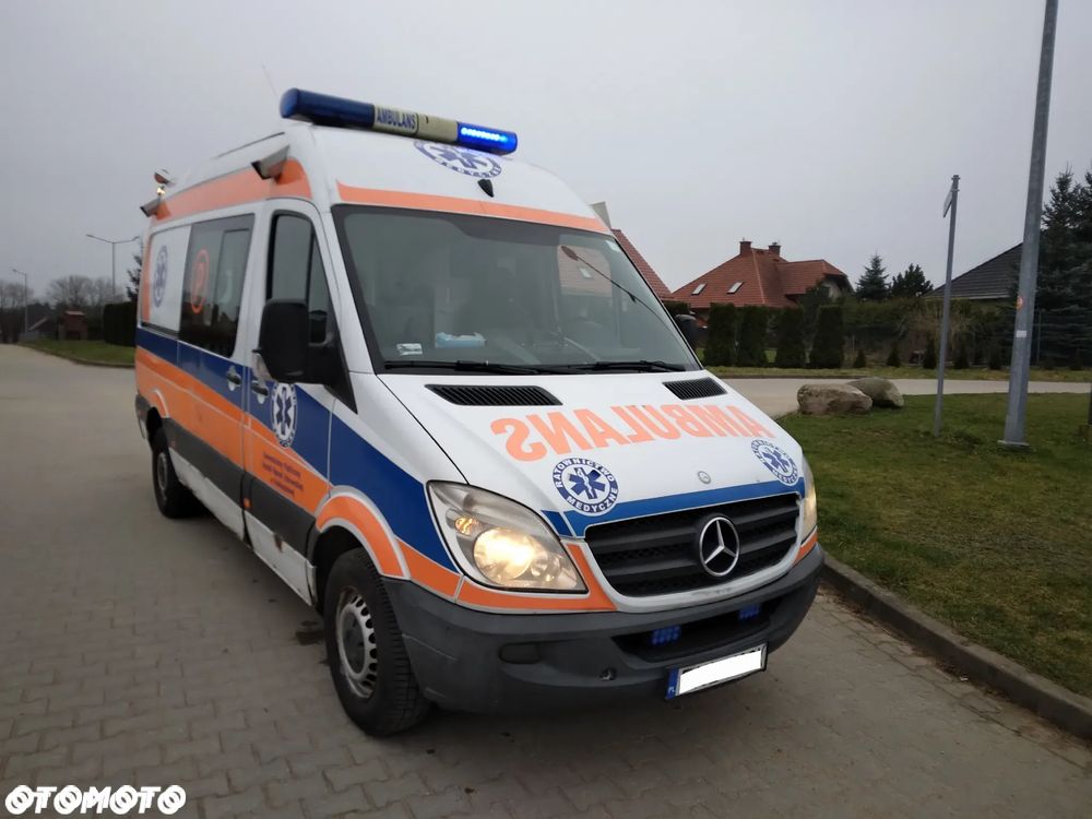 Mercedes-Benz Sprinter - 20