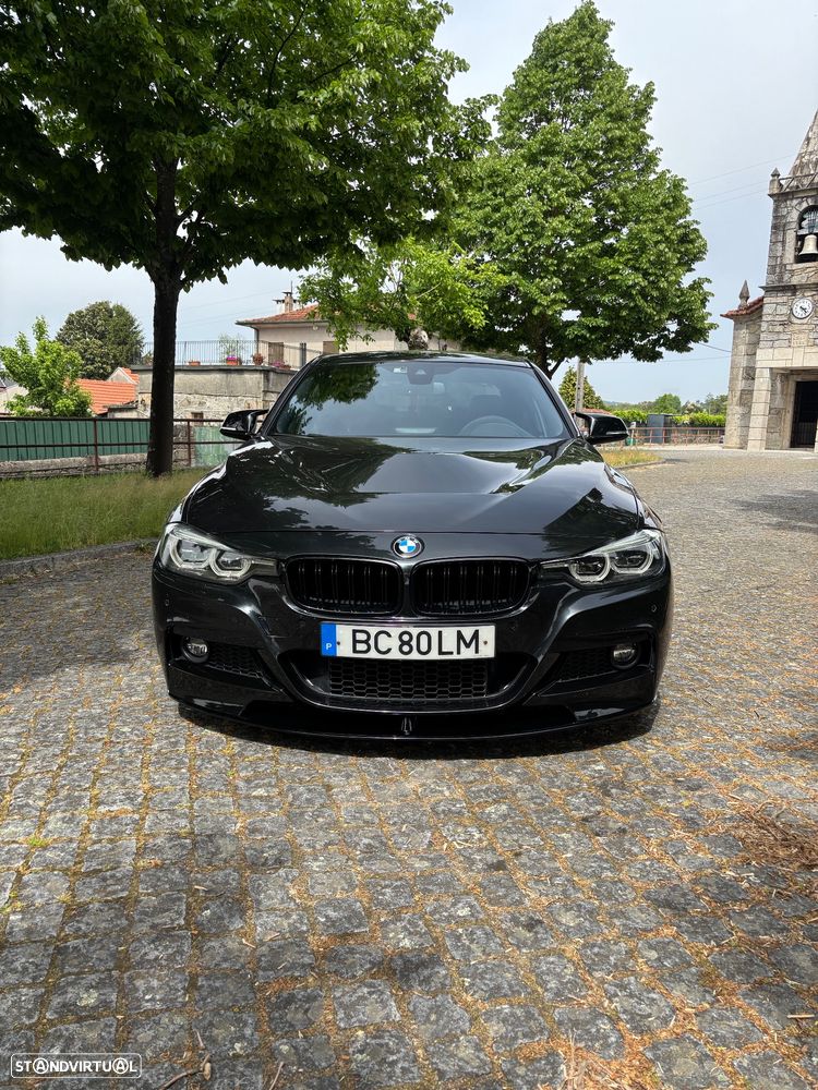 BMW 330 i Pack M Auto - 3