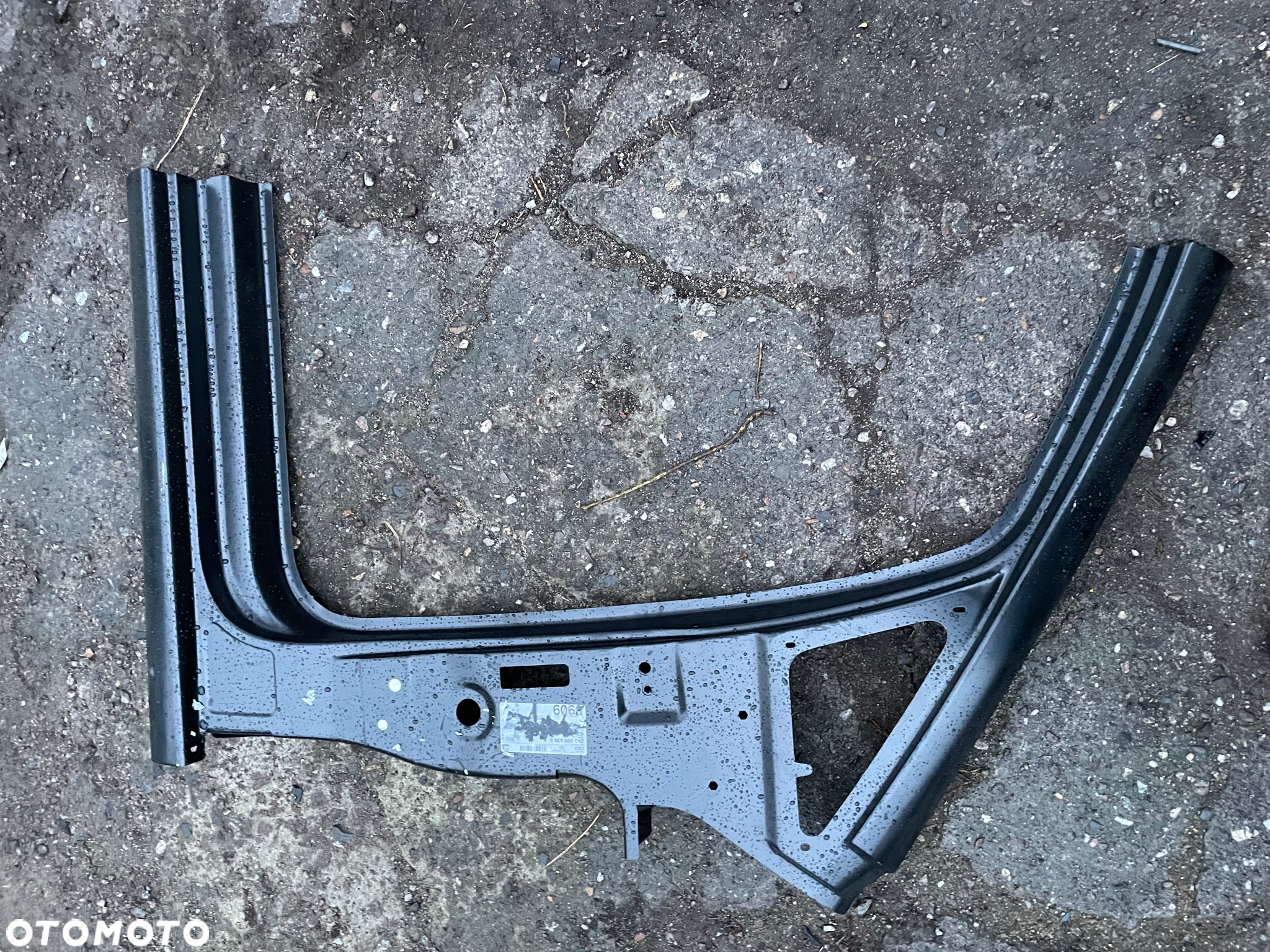 POSZYCIE PRÓG PRAWY VOLKSWAGEN CADDY TOURAN 2K5 2K5809836A - 5