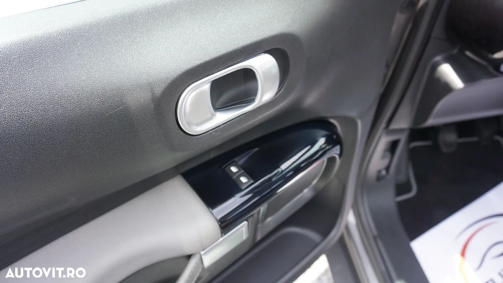 Citroën C4 Cactus 1.5 BlueHDi S&S BVM6 Live - 17