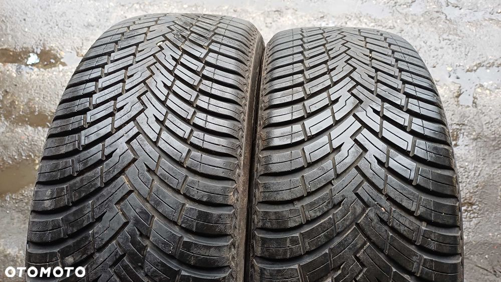 Pirelli Cinturato All Season SF2 215/50 R17 95W 2023r - 1