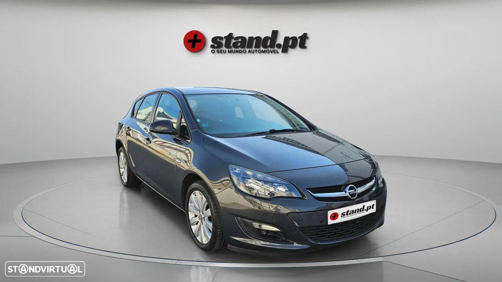 Opel Astra 1.6 150 Anos - 3