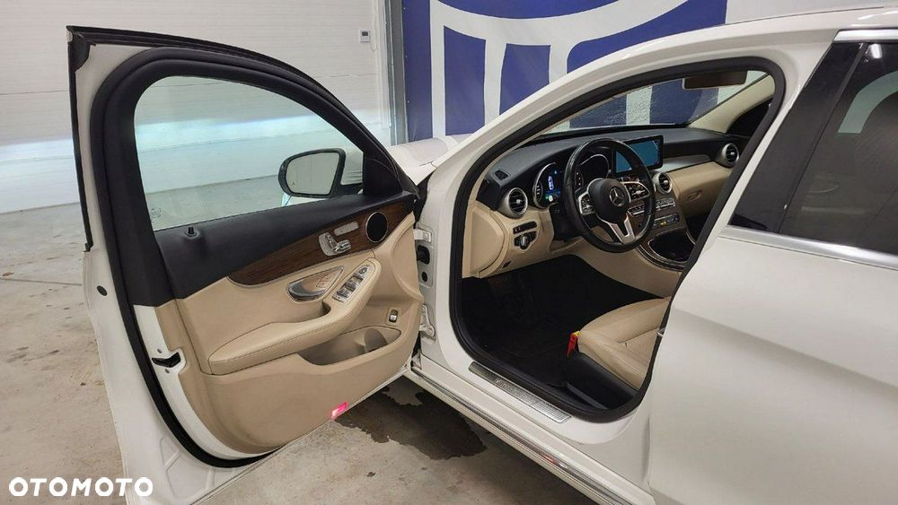 Mercedes-Benz Klasa C 200 4MATIC 9G-TRONIC - 11