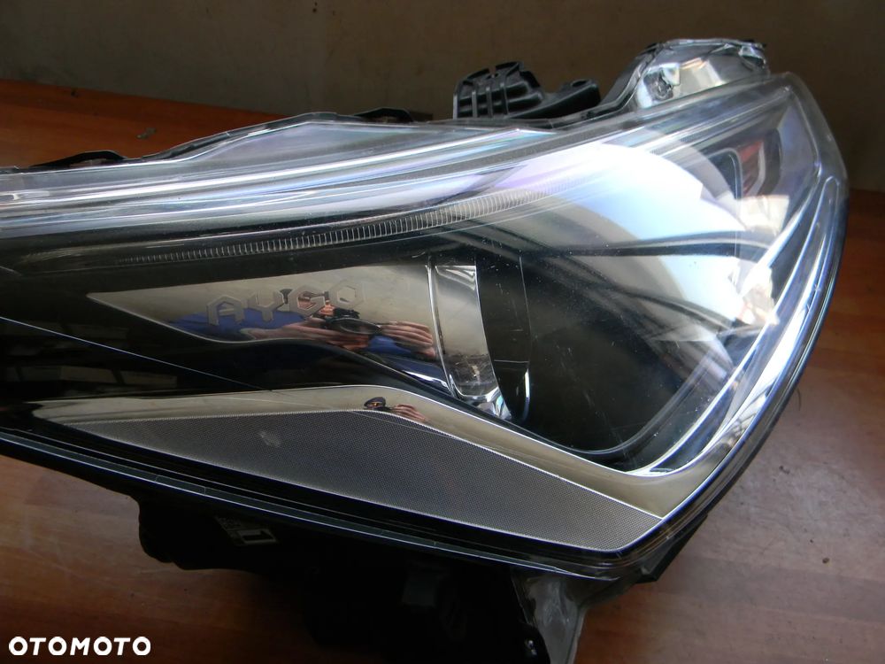 lampa prawa przód TOYOTA AYGO II LIFT 18-22 LED EUROPA - 5