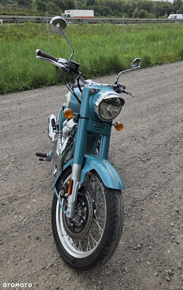 Royal Enfield Classic - 3