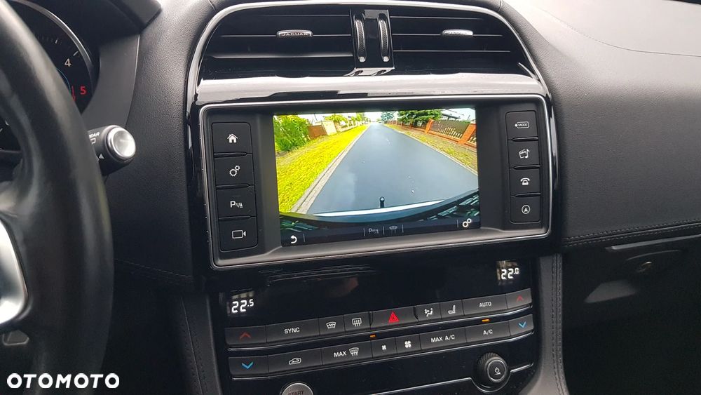 Jaguar F-Pace 20d AWD Prestige - 32