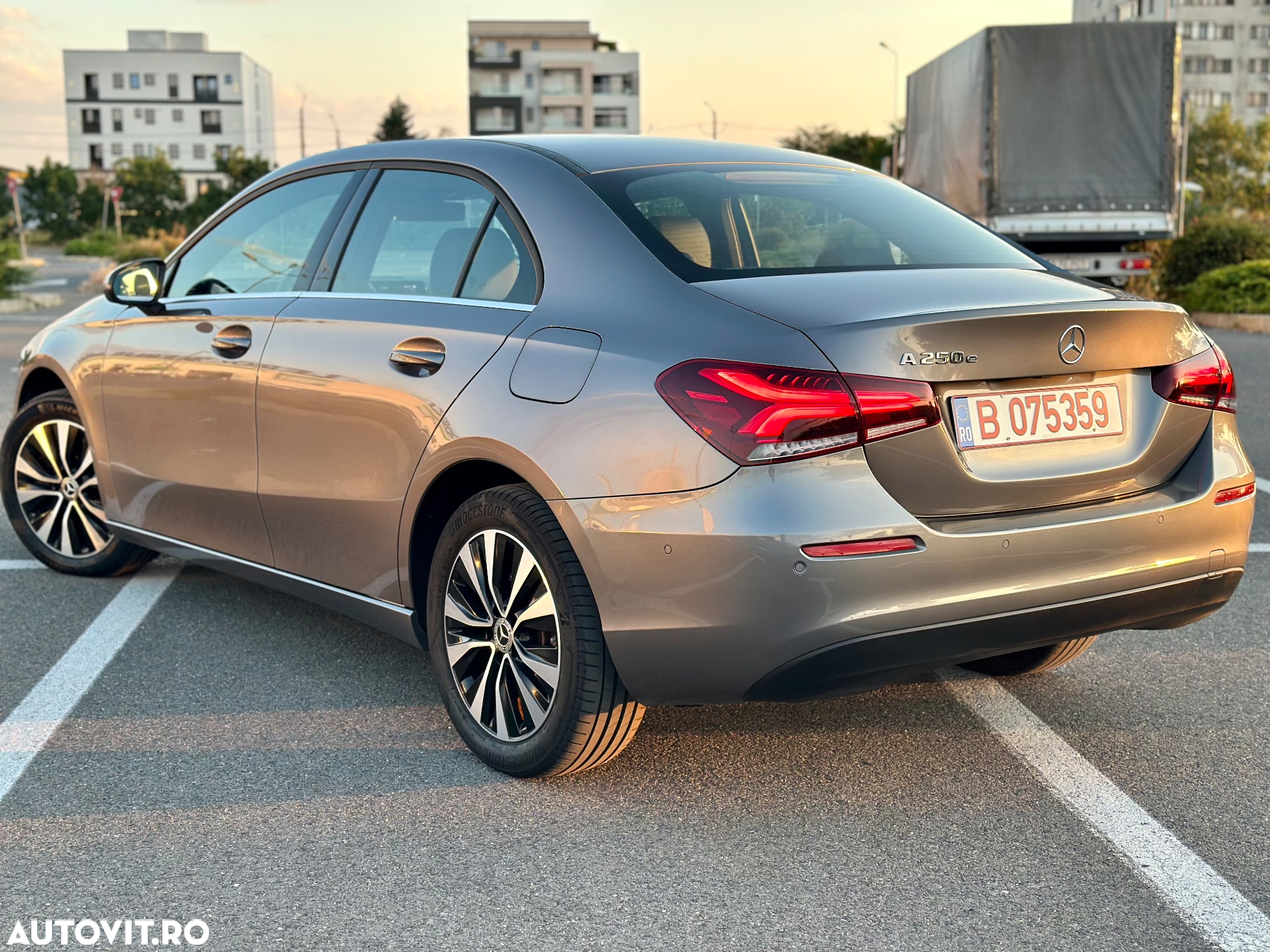 Mercedes-Benz A 250 e 8G-DCT Progressive Advanced - 5