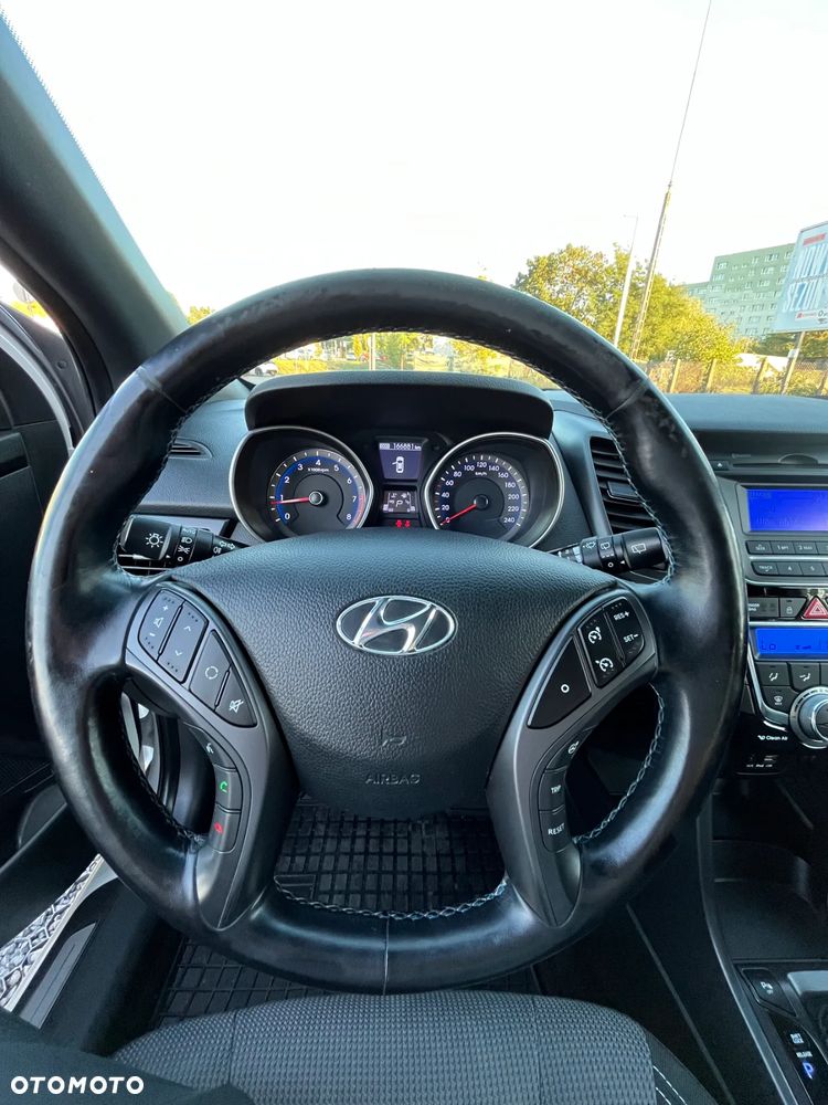 Hyundai i30 blue Kombi 1.6 GDi DCT Passion - 21