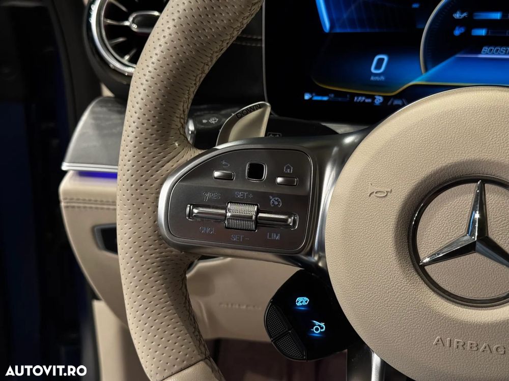 Mercedes-Benz AMG GT 4-door Coupe - 37